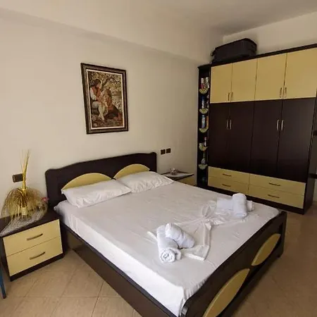 Hasani * Sarandë